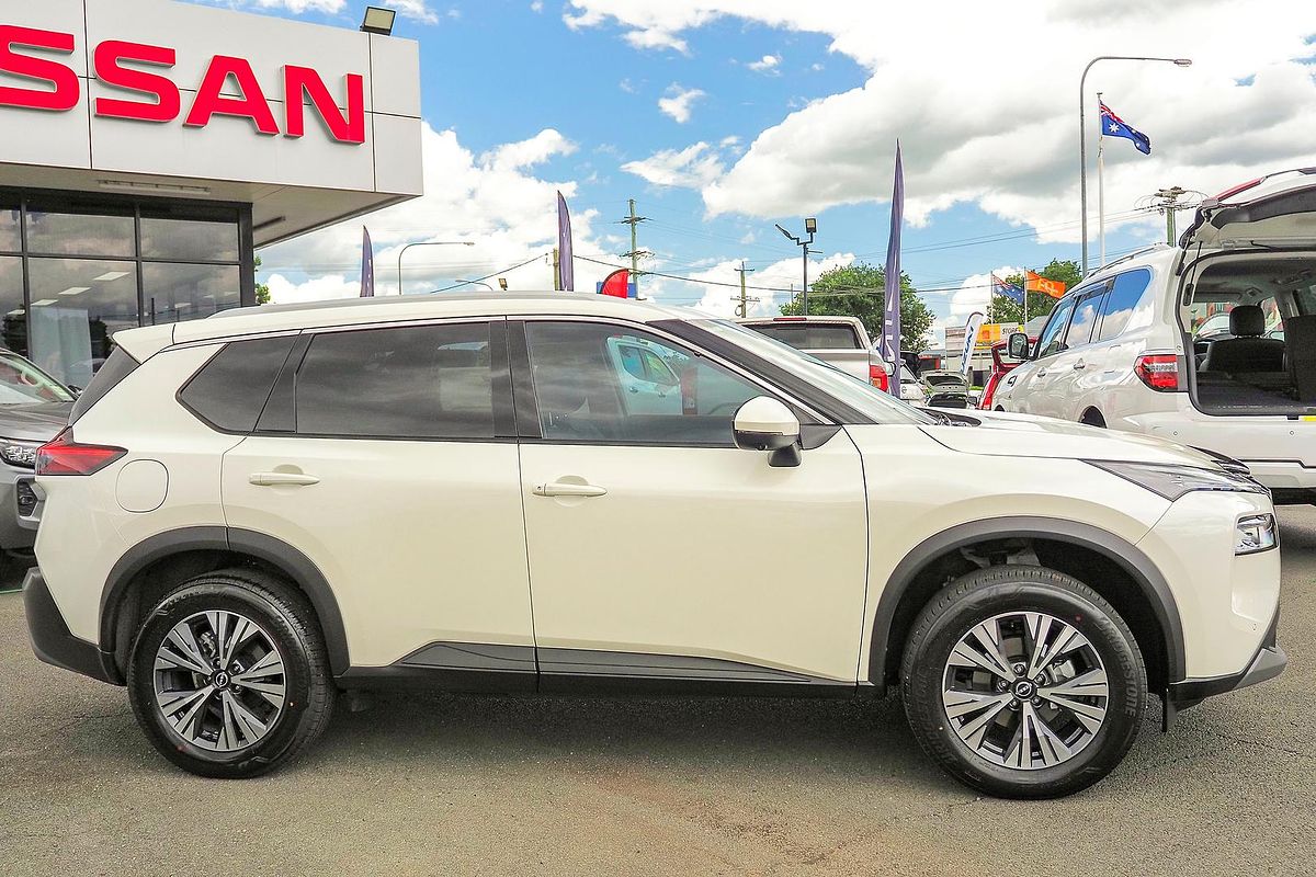 2024 Nissan X-TRAIL ST-L T33