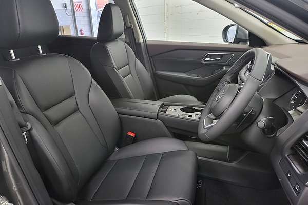 2024 Nissan X-TRAIL ST-L T33