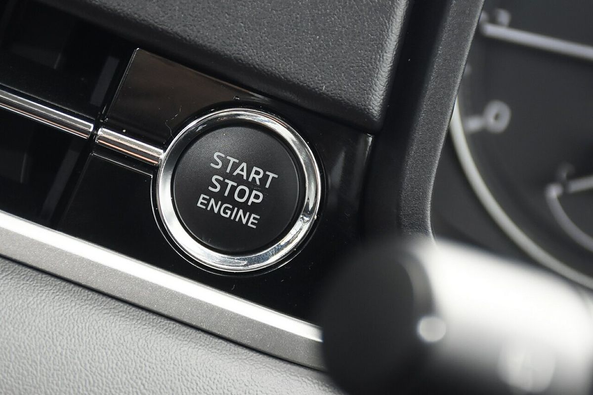 2023 Mitsubishi Outlander ES ZM