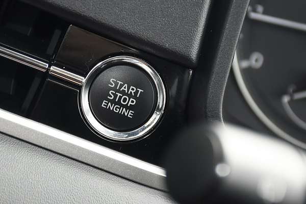 2023 Mitsubishi Outlander ES ZM