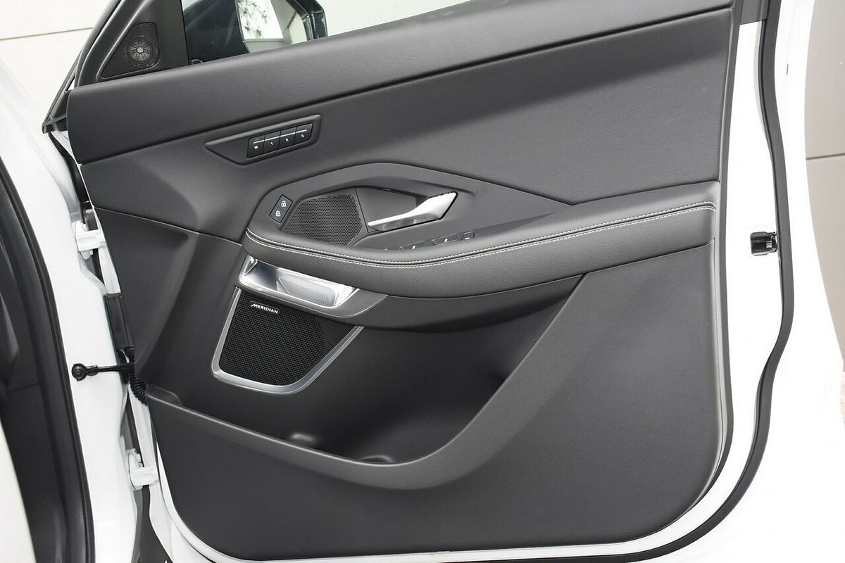 2024 Jaguar E-PACE P250 R-Dynamic SE X540
