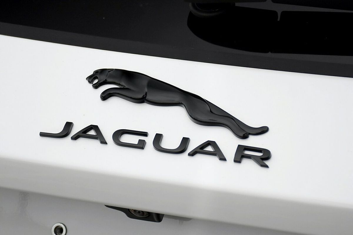 2024 Jaguar E-PACE P250 R-Dynamic SE X540
