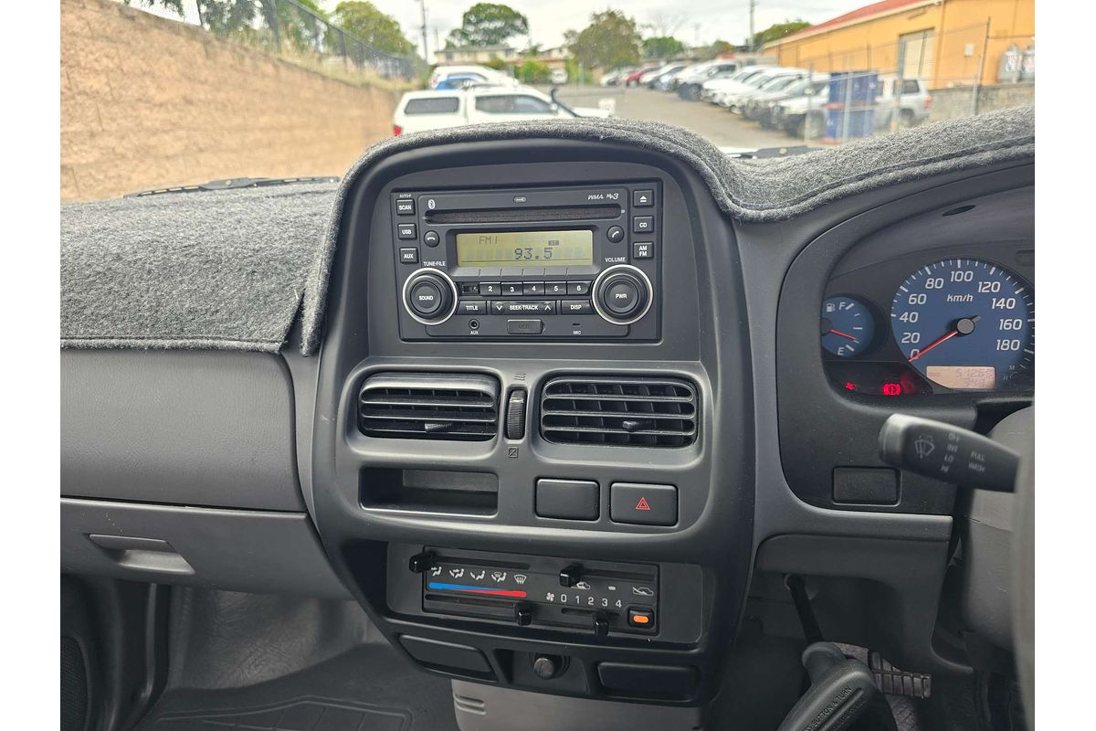2010 Nissan Navara DX D22 Rear Wheel Drive