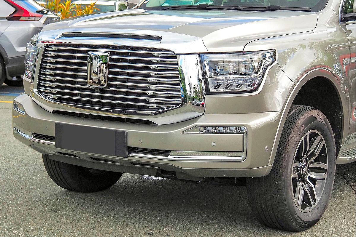 2024 GWM Tank 500 Lux Hybrid P03