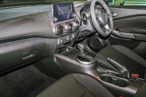 2024 Nissan JUKE ST F16