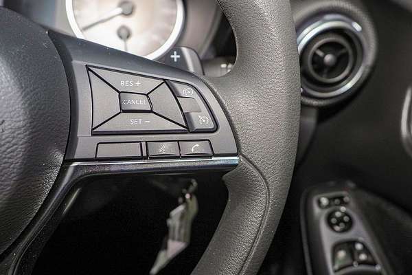 2024 Nissan JUKE ST F16
