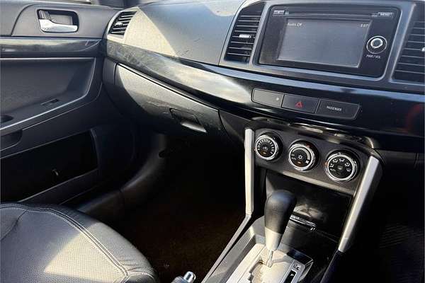 2017 Mitsubishi LANCER ES SPORT CF MY17
