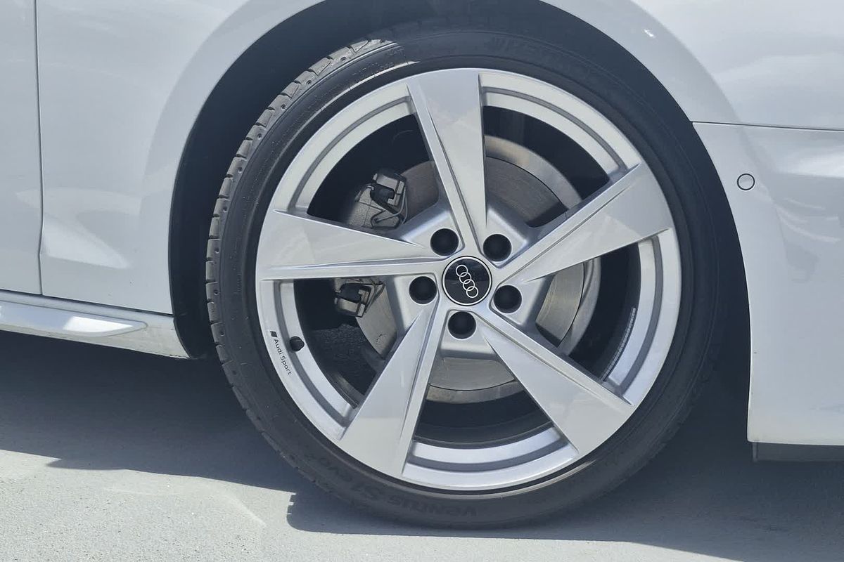2024 Audi A4 35 TFSI S line B9