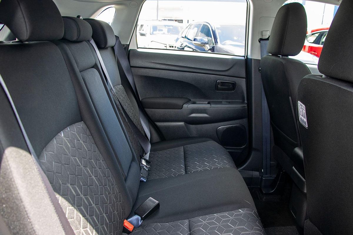 2024 Mitsubishi ASX ES XD