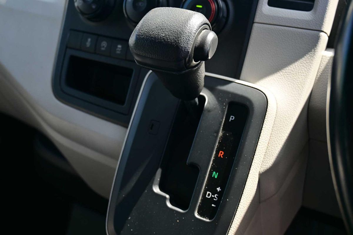 2021 Toyota Hiace GDH320R