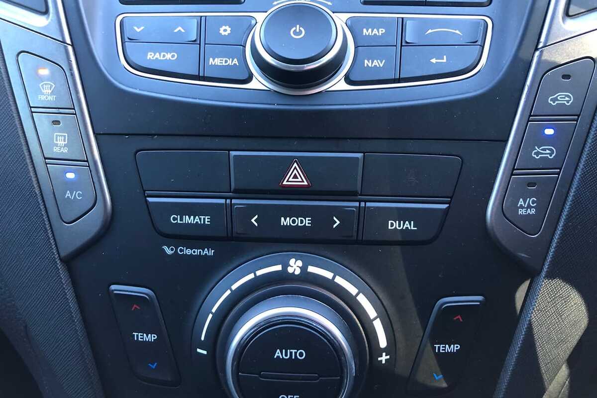 2013 Hyundai SANTA FE Elite DM