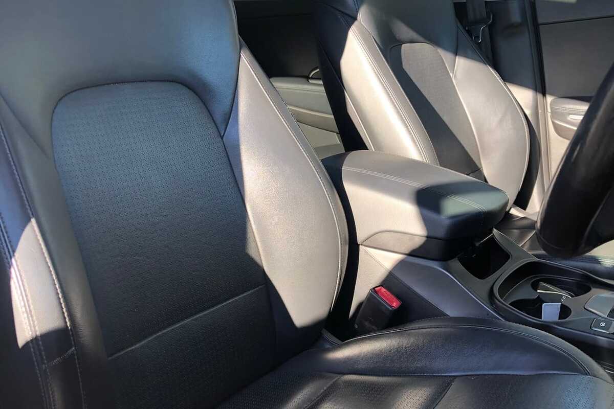 2013 Hyundai SANTA FE Highlander DM