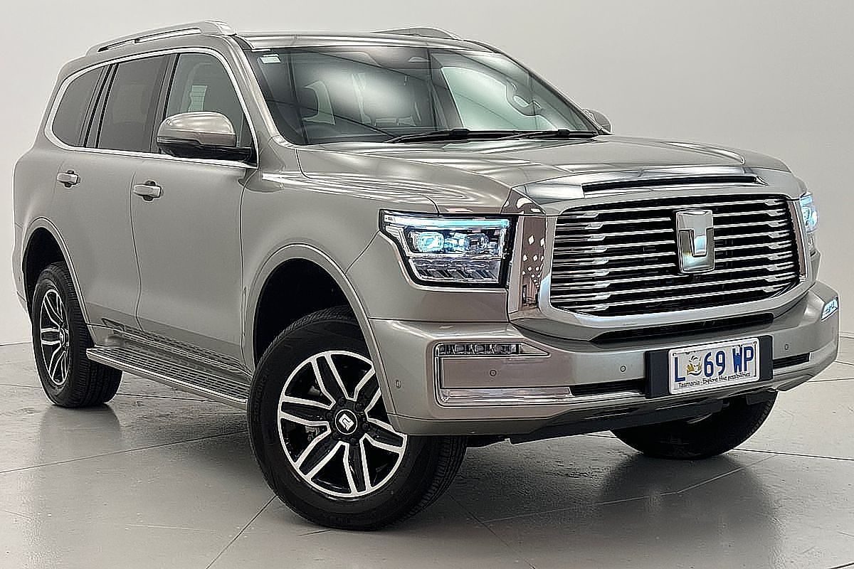 2024 GWM Tank 300 Lux Hybrid P01