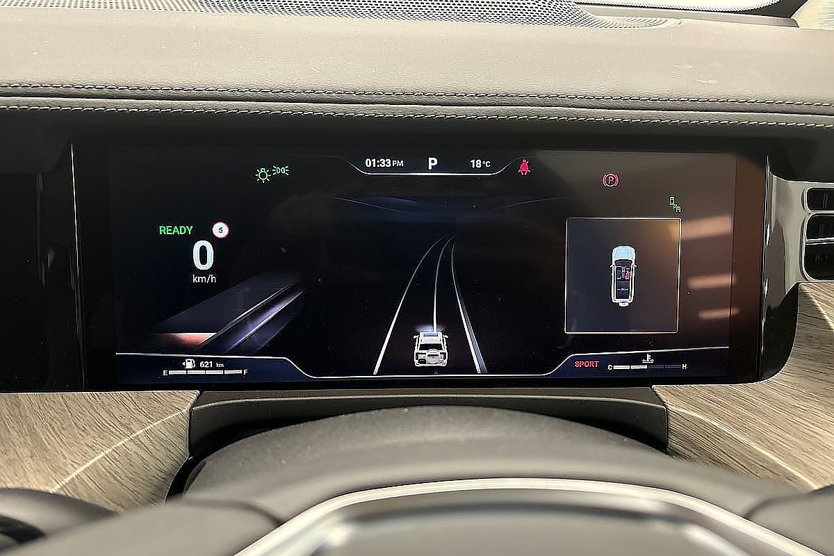 2024 GWM Tank 300 Lux Hybrid P01