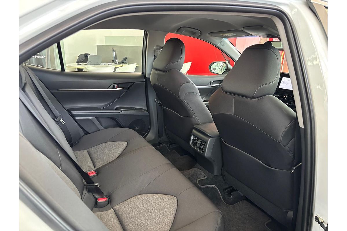 2021 Toyota Camry Ascent AXVH70R