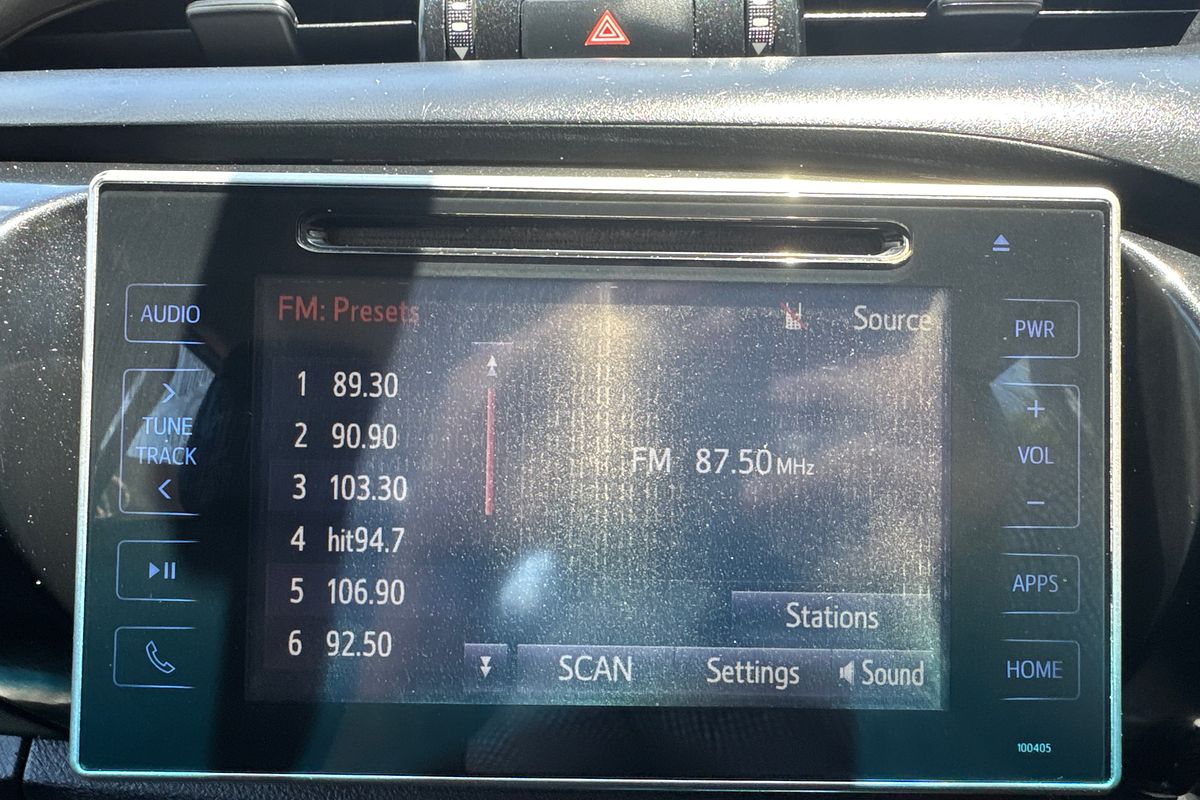 2017 Toyota Hilux SR GUN126R 4X4