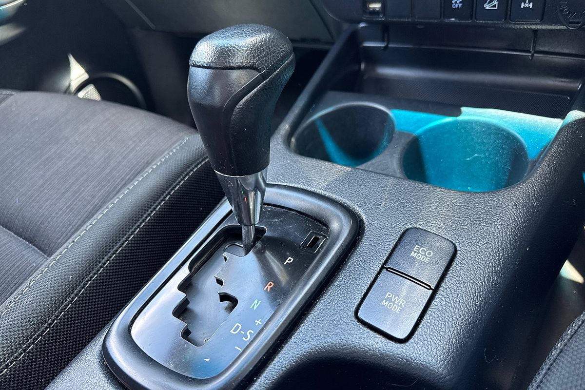2017 Toyota Hilux SR GUN126R 4X4