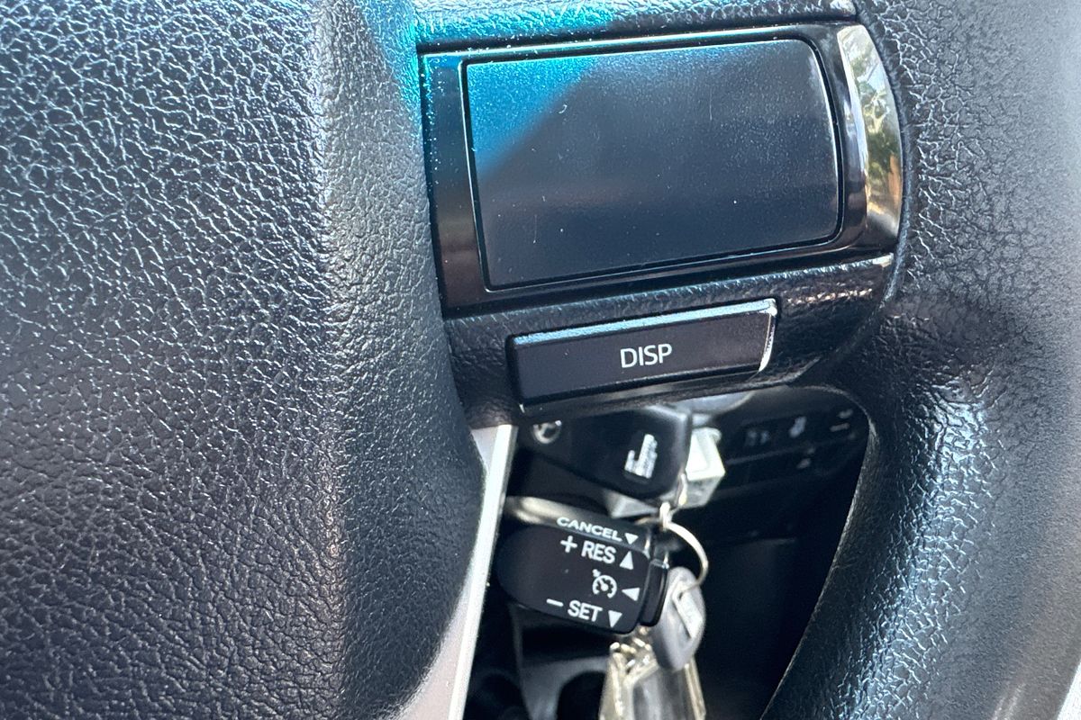 2017 Toyota Hilux SR GUN126R 4X4