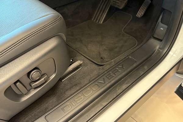 2024 Land Rover Discovery Sport P200 S L550