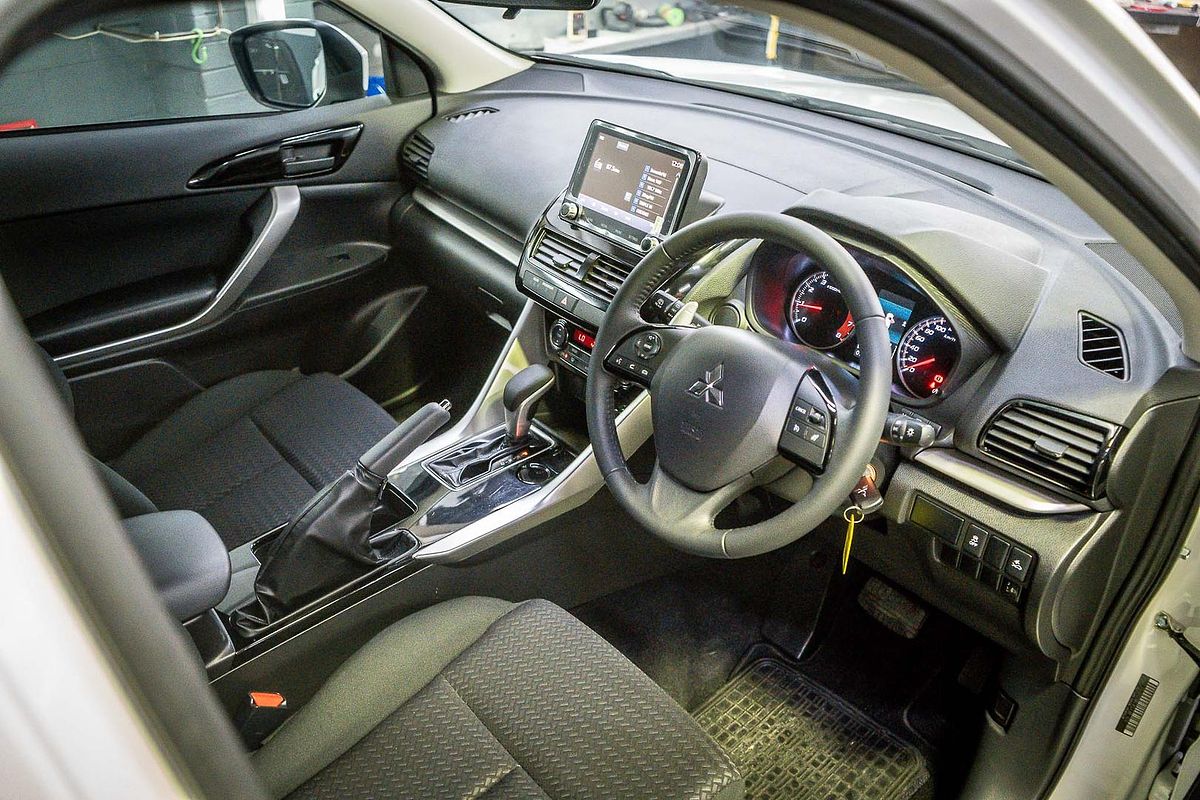 2022 Mitsubishi Eclipse Cross ES YB