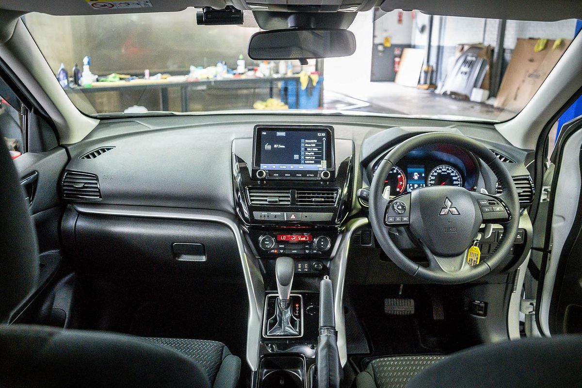 2022 Mitsubishi Eclipse Cross ES YB