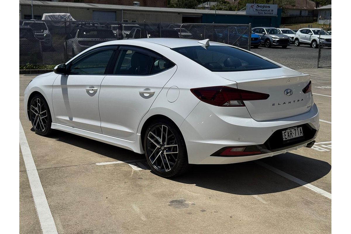 2019 Hyundai Elantra Sport Premium AD.2