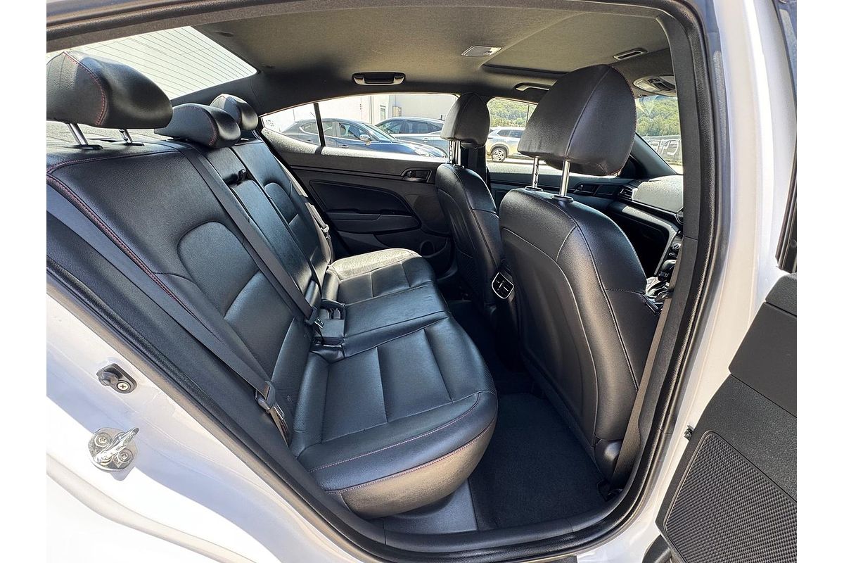 2019 Hyundai Elantra Sport Premium AD.2