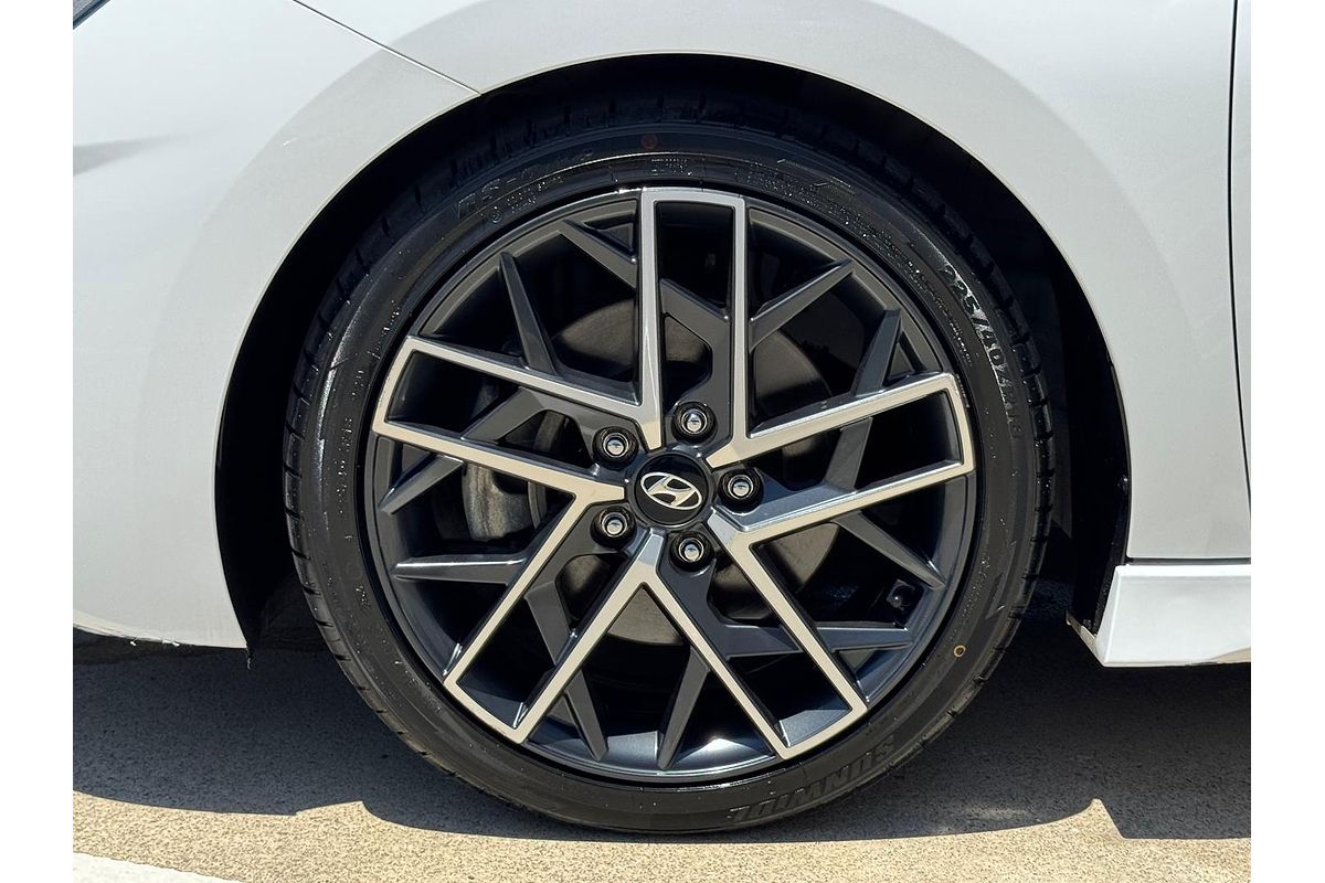 2019 Hyundai Elantra Sport Premium AD.2