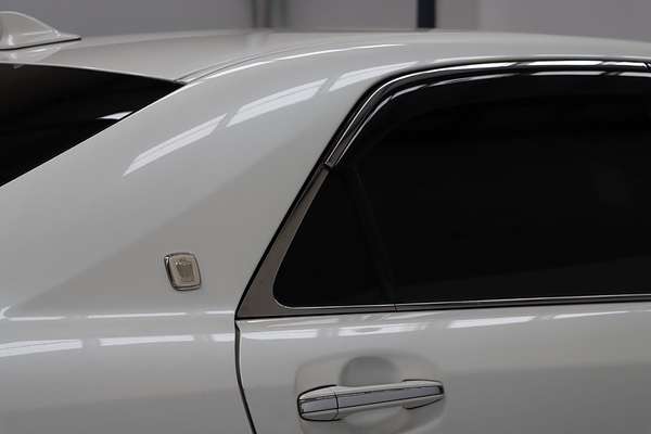 2010 Toyota Crown Hybrid