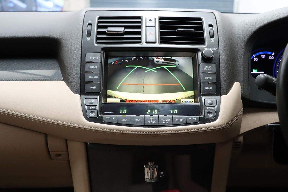 2010 Toyota Crown Hybrid