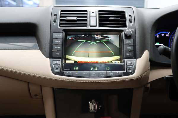 2010 Toyota Crown Hybrid
