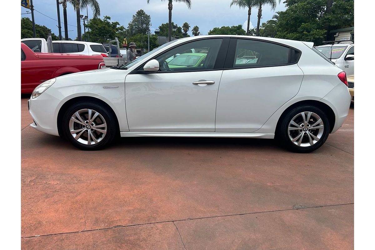 2013 Alfa Romeo GIULIETTA PROGRESSION 1.4
