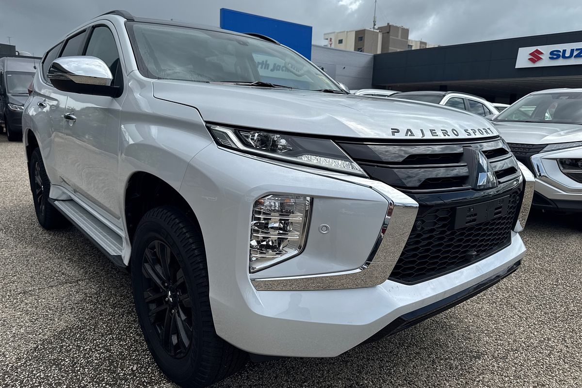 2023 Mitsubishi Pajero Sport GSR QF