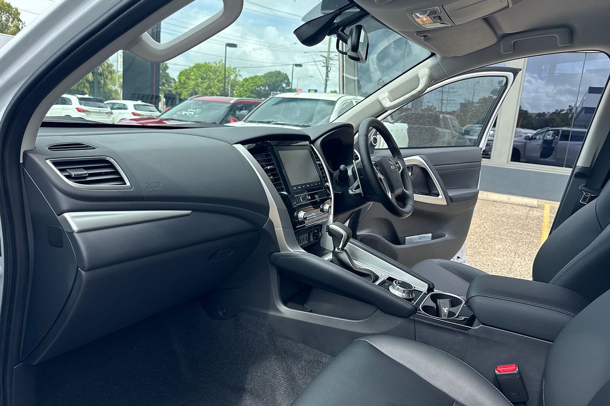 2023 Mitsubishi Pajero Sport GSR QF