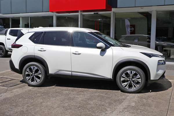 2024 Nissan X-TRAIL ST-L T33