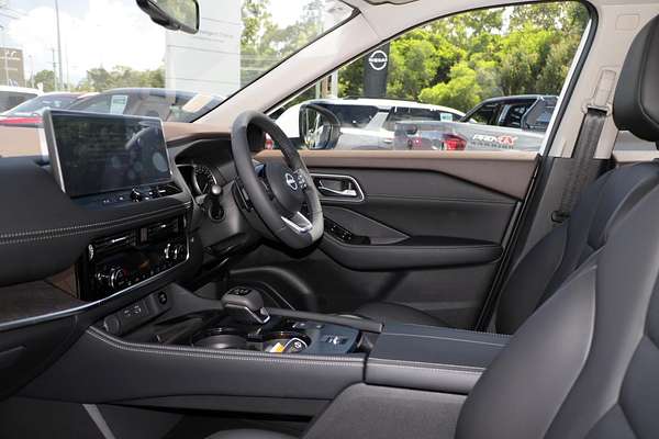 2024 Nissan X-TRAIL ST-L T33