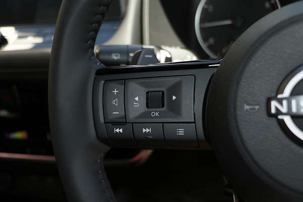 2024 Nissan X-TRAIL ST-L T33