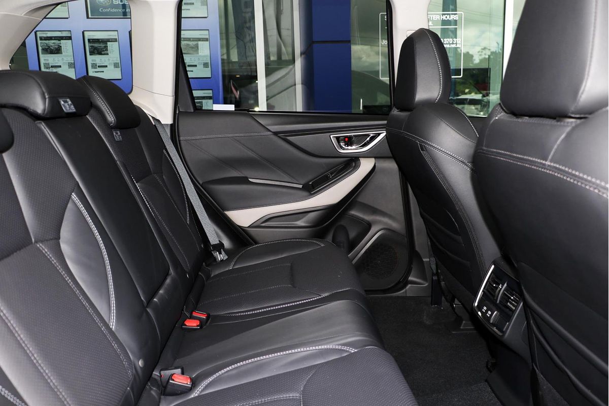 2024 Subaru Forester 2.5i-S S5