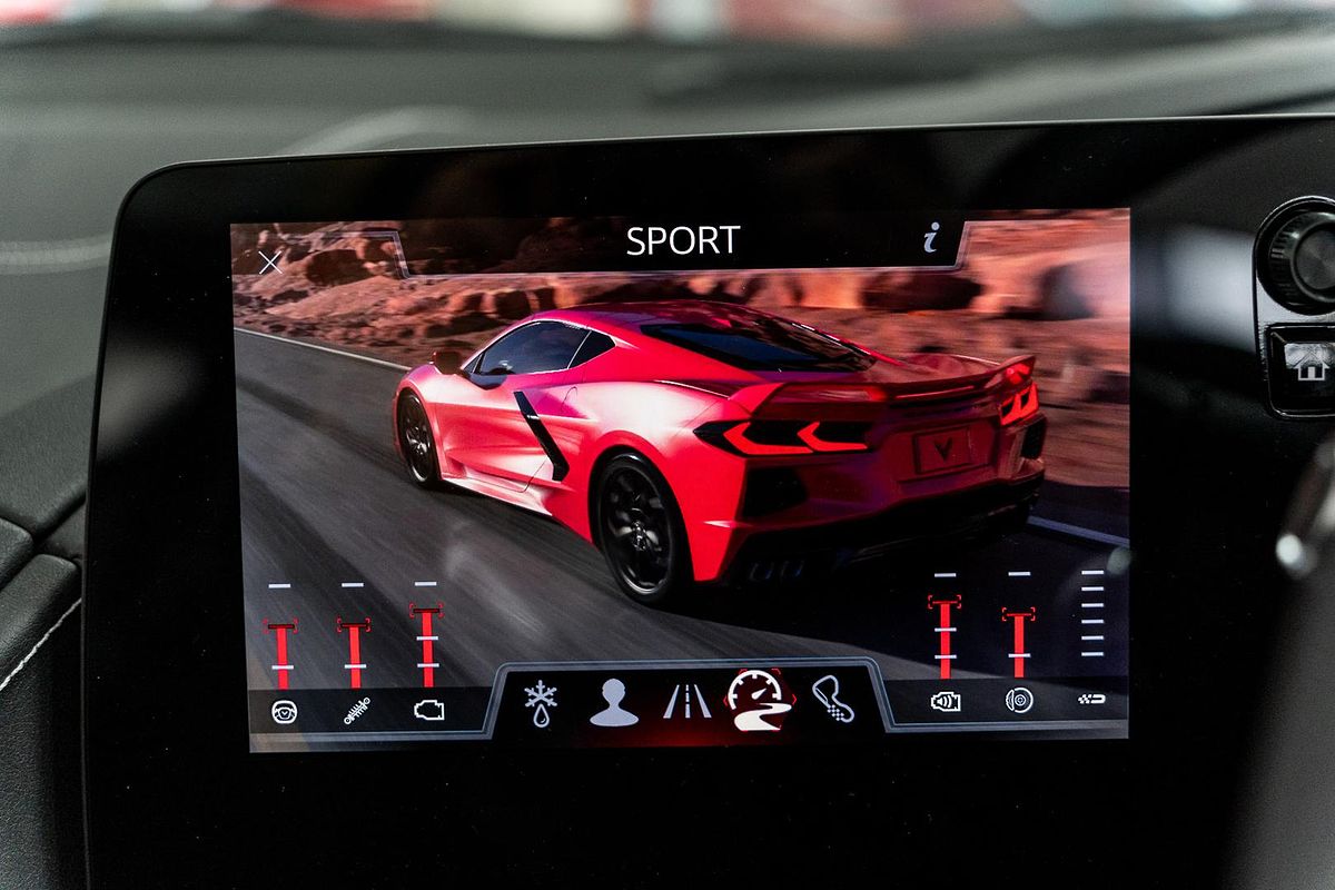 2024 Chevrolet Corvette Stingray 2LT C8