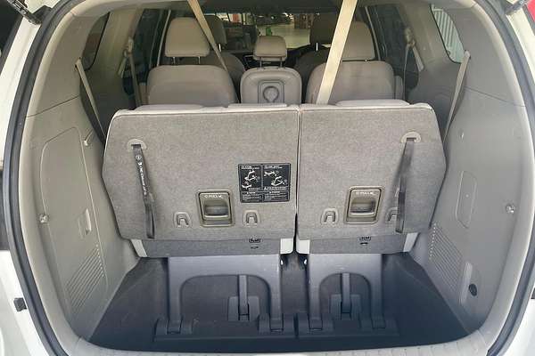 2015 Kia Carnival S YP