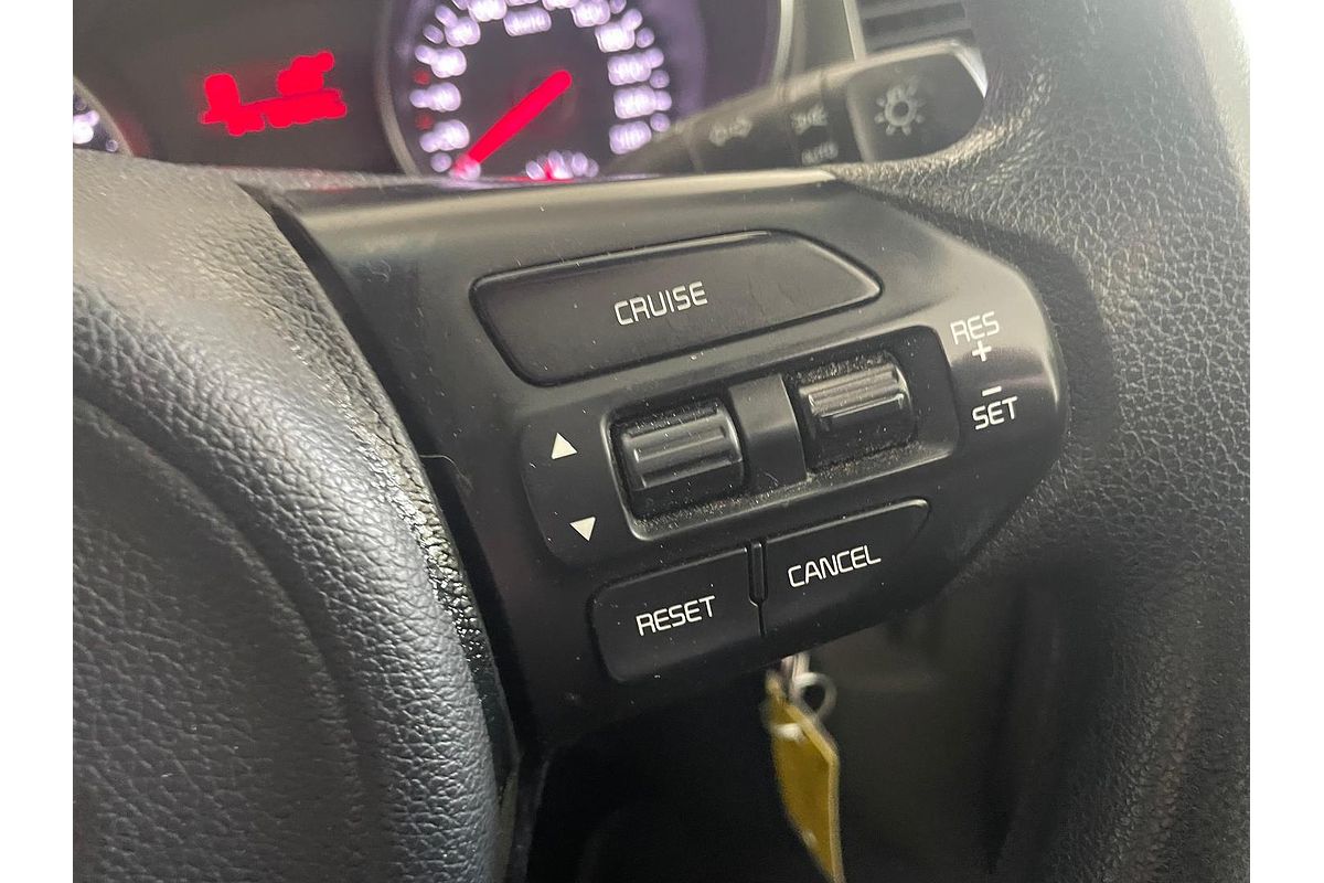 2015 Kia Carnival S YP