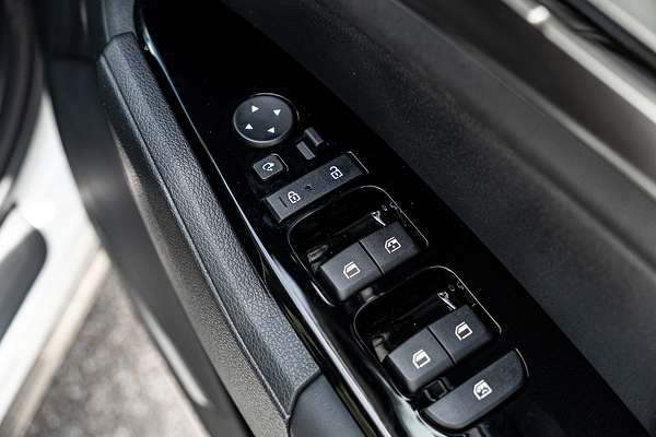 2025 Kia Sportage SX NQ5