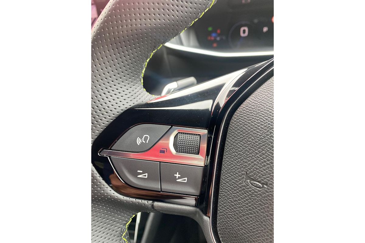 2023 Peugeot 2008 GT P24