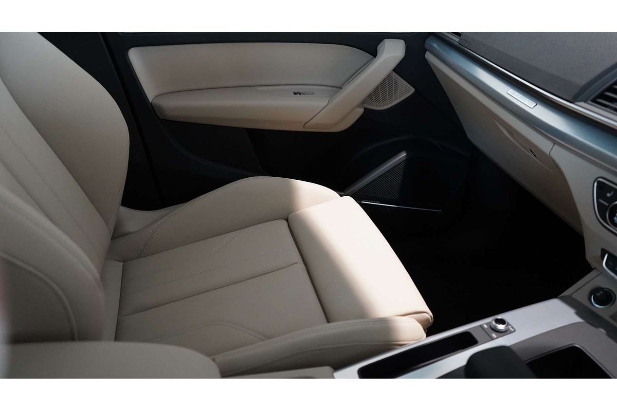 2024 Audi Q5 45 TFSI Sport FY