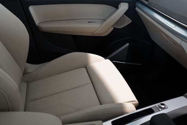 2024 Audi Q5 45 TFSI Sport FY