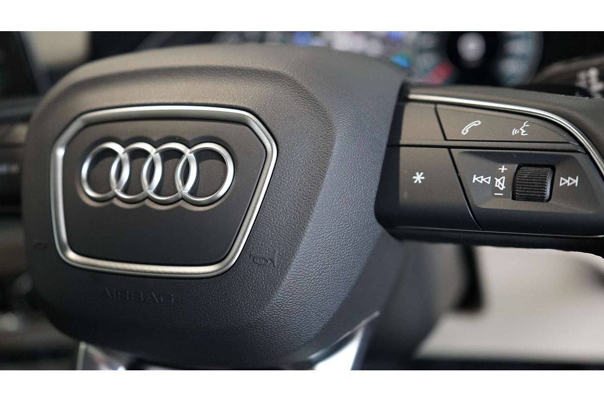 2024 Audi Q5 45 TFSI Sport FY