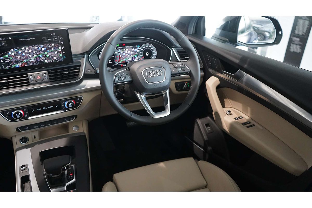 2024 Audi Q5 45 TFSI Sport FY