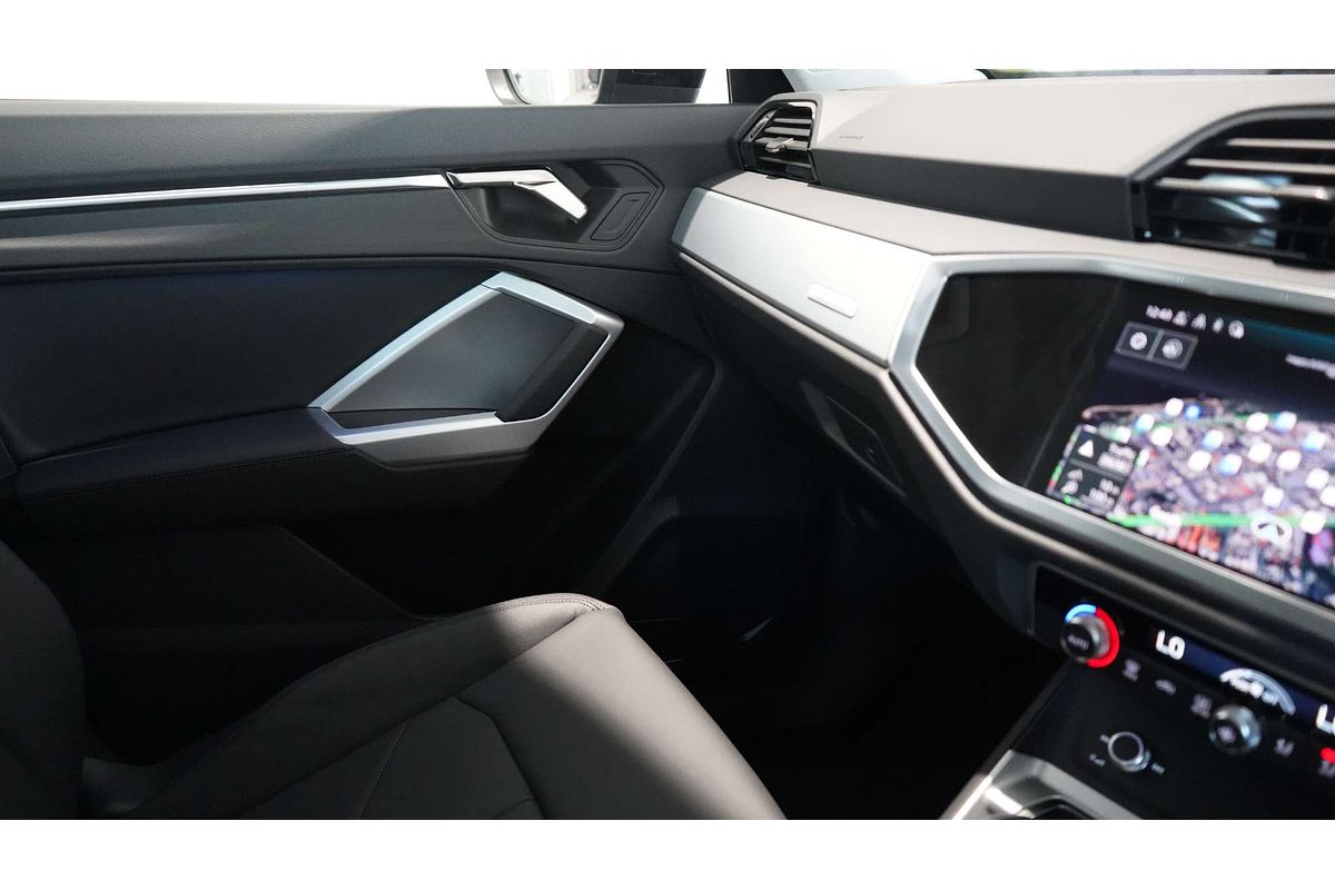 2024 Audi Q3 35 TFSI F3