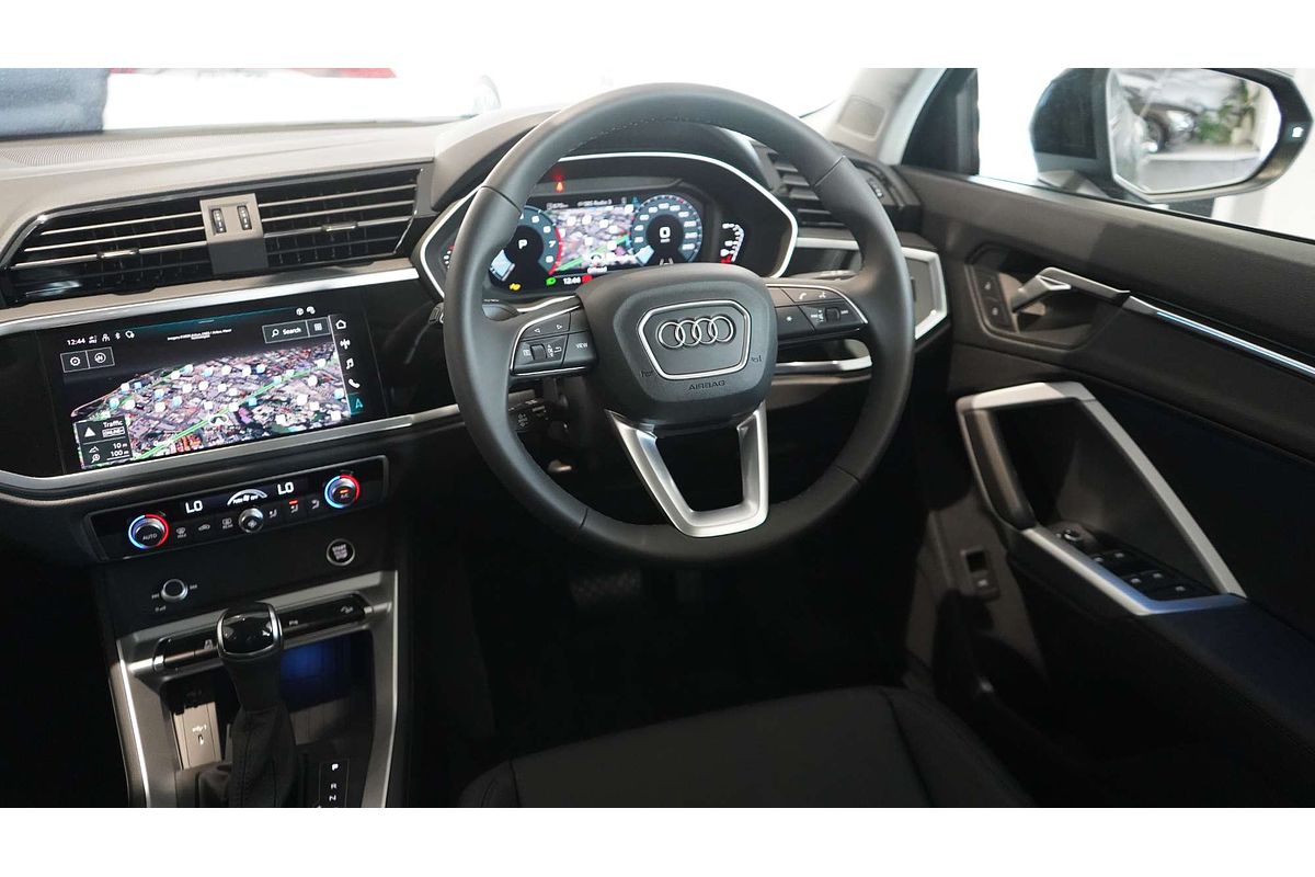 2024 Audi Q3 35 TFSI F3