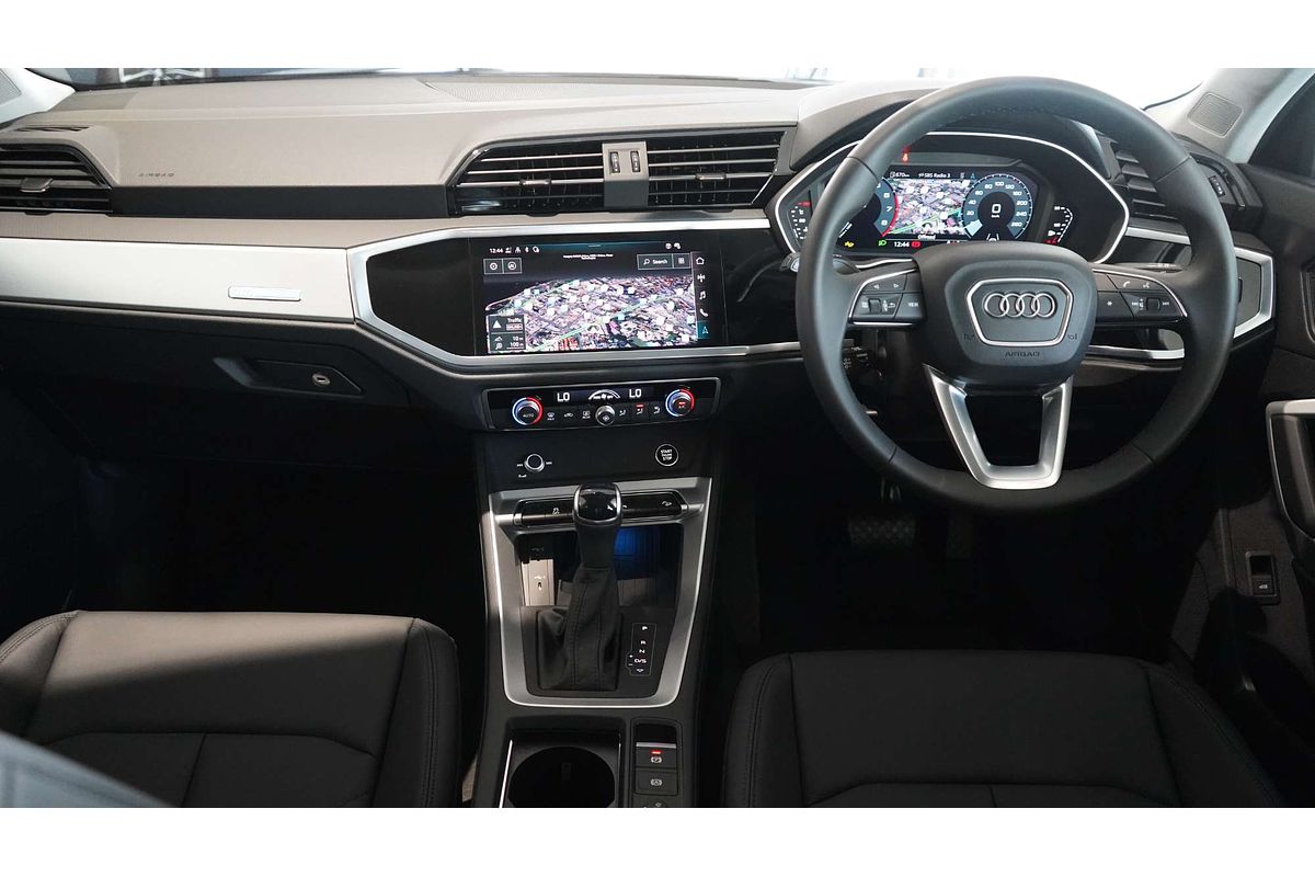 2024 Audi Q3 35 TFSI F3